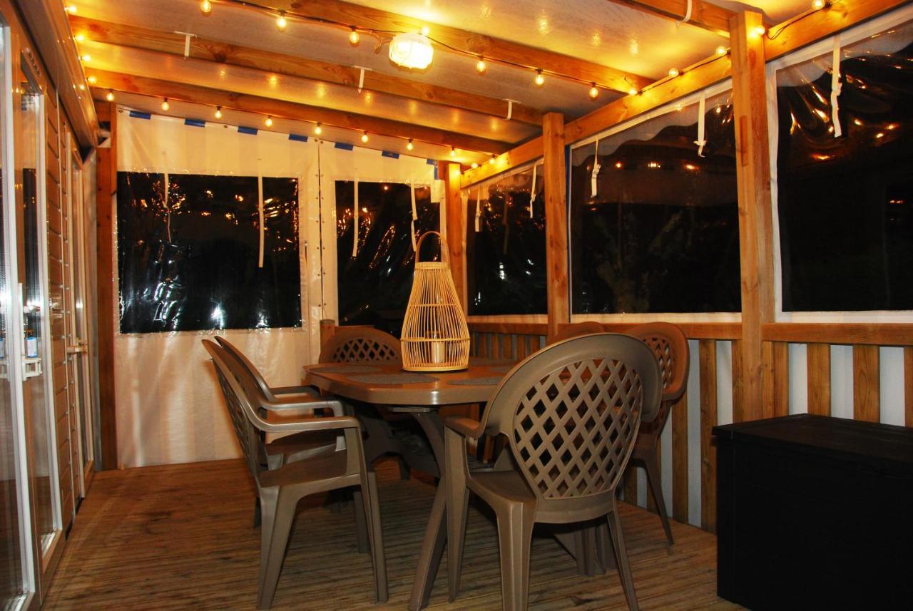 Mobilhome 2Ch Climatise-Terrasse Fermee-4 Velos-Camping 4 Etoiles Les Charmettes Les Mathes Exterior foto